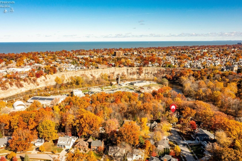 18500 Edgewood Drive, Rocky River, 44116, 3 Bedrooms Bedrooms, ,2 BathroomsBathrooms,Residential,For Sale,Edgewood,20261087