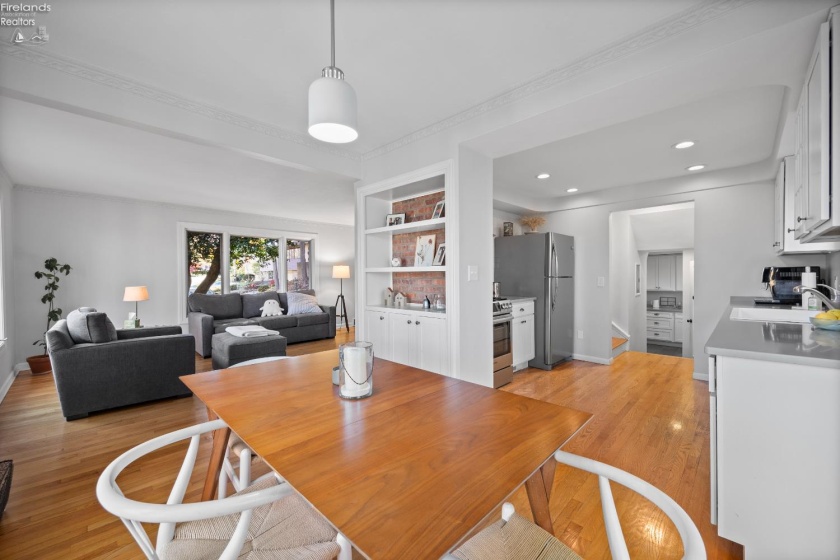 18500 Edgewood Drive, Rocky River, 44116, 3 Bedrooms Bedrooms, ,2 BathroomsBathrooms,Residential,For Sale,Edgewood,20261087