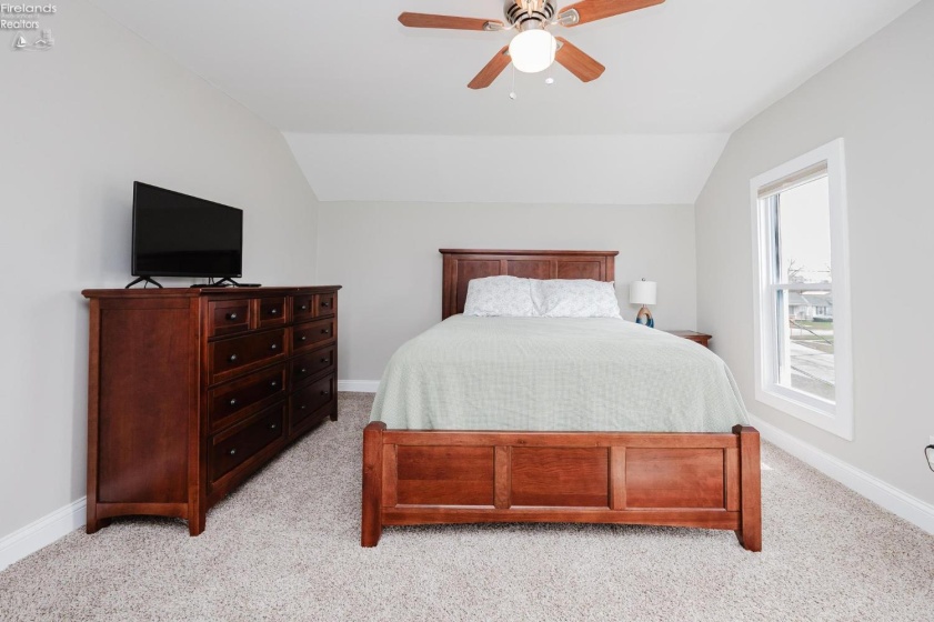 421 4th, Port Clinton, 43452, 2 Bedrooms Bedrooms, ,1 BathroomBathrooms,Residential,For Sale,4th,20261040