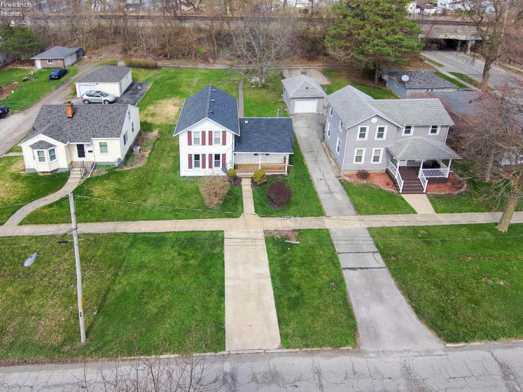 421 4th, Port Clinton, 43452, 2 Bedrooms Bedrooms, ,1 BathroomBathrooms,Residential,For Sale,4th,20261040