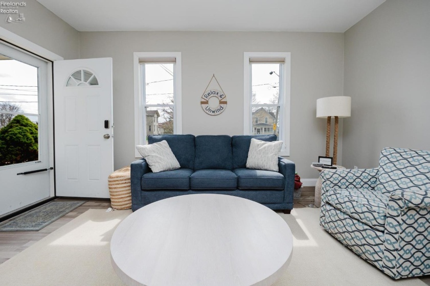 421 4th, Port Clinton, 43452, 2 Bedrooms Bedrooms, ,1 BathroomBathrooms,Residential,For Sale,4th,20261040