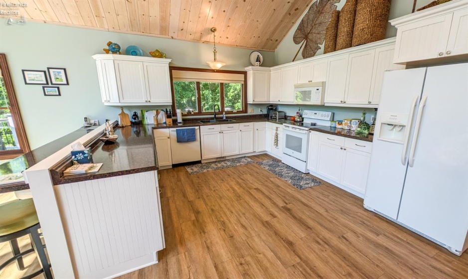 174 Booker Lane, Put-In-Bay, 43456, 4 Bedrooms Bedrooms, ,5 BathroomsBathrooms,Residential,For Sale,Booker,20260956