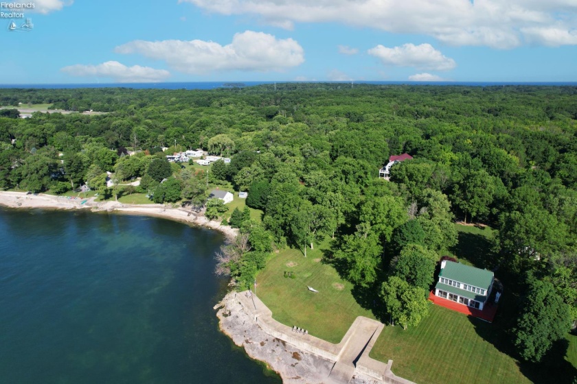 174 Booker Lane, Put-In-Bay, 43456, 4 Bedrooms Bedrooms, ,5 BathroomsBathrooms,Residential,For Sale,Booker,20260956