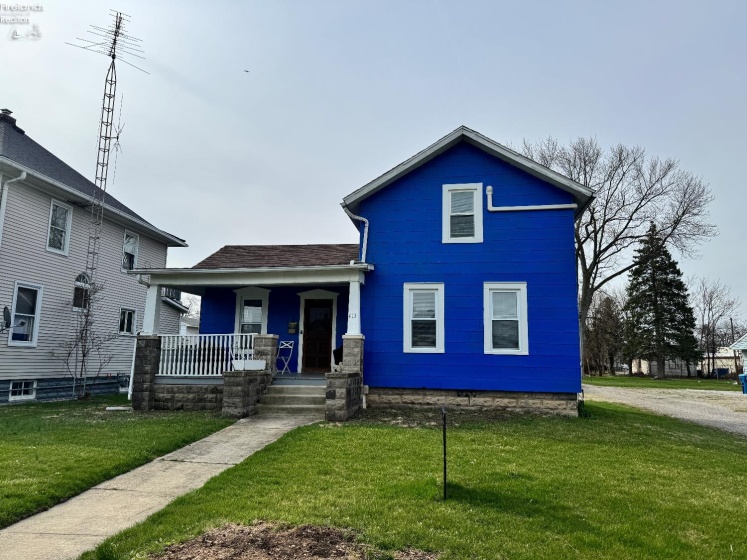 413 Third Street, Port Clinton, 43452, 3 Bedrooms Bedrooms, ,2 BathroomsBathrooms,Residential,For Sale,Third,20261090