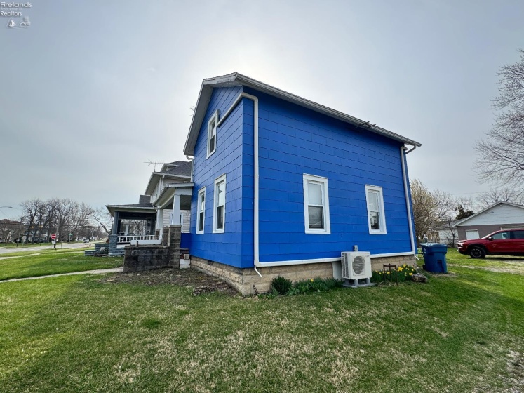 413 Third Street, Port Clinton, 43452, 3 Bedrooms Bedrooms, ,2 BathroomsBathrooms,Residential,For Sale,Third,20261090