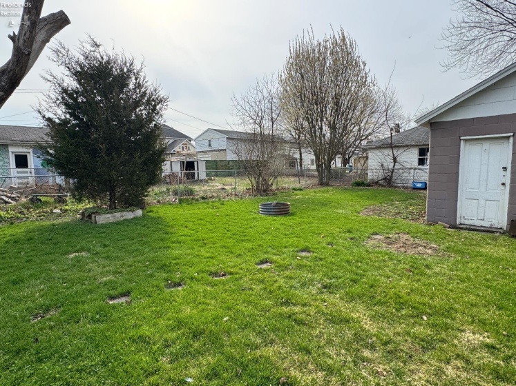 413 Third Street, Port Clinton, 43452, 3 Bedrooms Bedrooms, ,2 BathroomsBathrooms,Residential,For Sale,Third,20261090