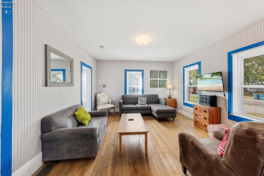 413 Third Street, Port Clinton, 43452, 3 Bedrooms Bedrooms, ,2 BathroomsBathrooms,Residential,For Sale,Third,20261090