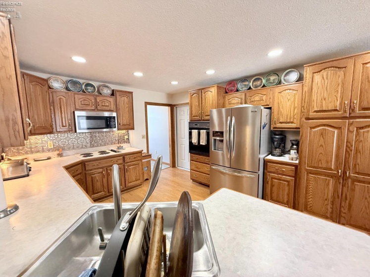 605 Sassafras Drive, Vermilion, 44089, 3 Bedrooms Bedrooms, ,3 BathroomsBathrooms,Residential,For Sale,Sassafras,20261115