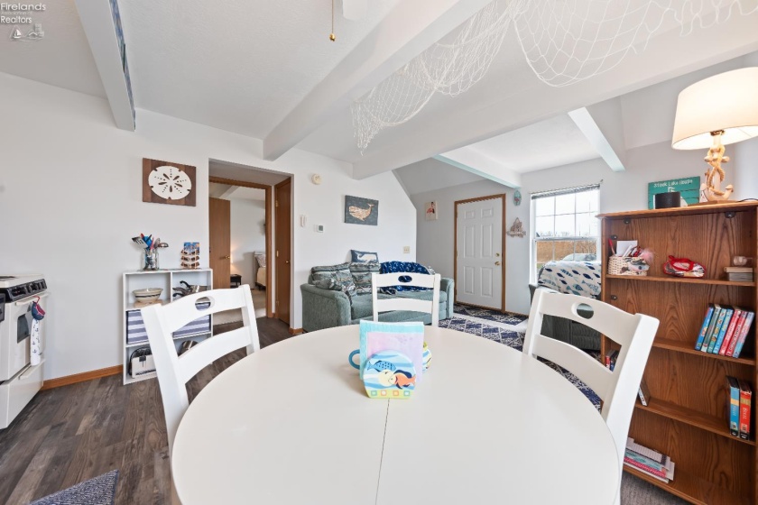 59 Schooner Point Drive, Port Clinton, 43452, 3 Bedrooms Bedrooms, ,2 BathroomsBathrooms,Residential,For Sale,Schooner Point,20261116