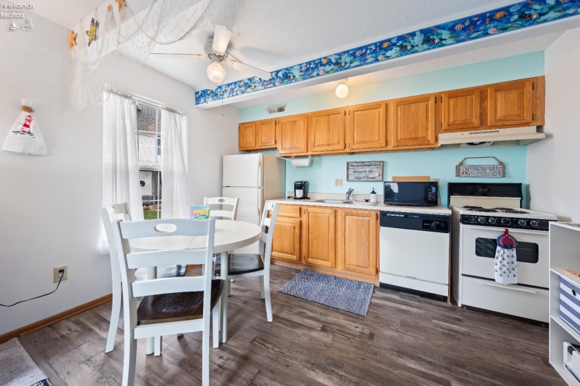 59 Schooner Point Drive, Port Clinton, 43452, 3 Bedrooms Bedrooms, ,2 BathroomsBathrooms,Residential,For Sale,Schooner Point,20261116