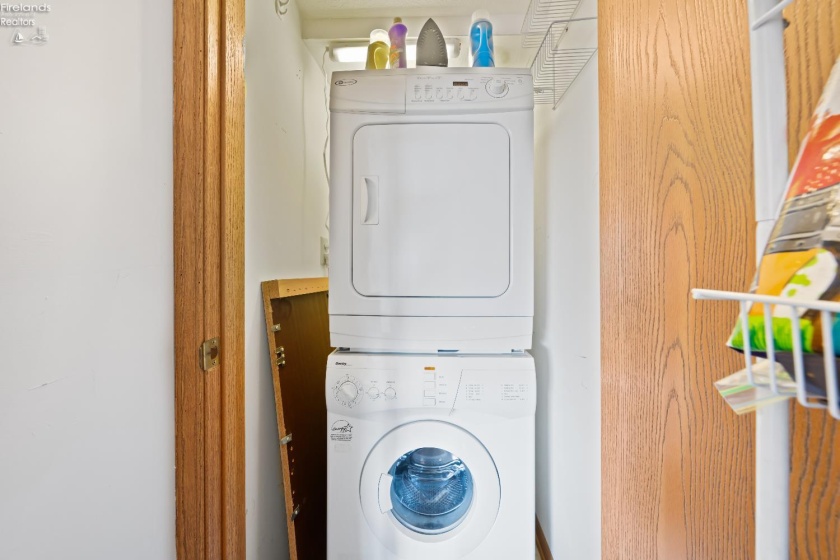 59 Schooner Point Drive, Port Clinton, 43452, 3 Bedrooms Bedrooms, ,2 BathroomsBathrooms,Residential,For Sale,Schooner Point,20261116