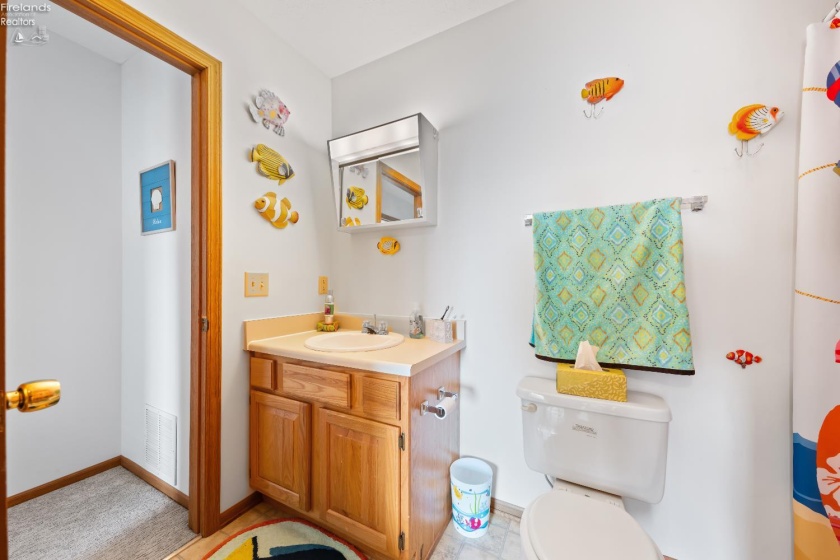 59 Schooner Point Drive, Port Clinton, 43452, 3 Bedrooms Bedrooms, ,2 BathroomsBathrooms,Residential,For Sale,Schooner Point,20261116