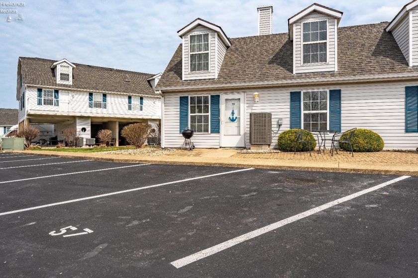 59 Schooner Point Drive, Port Clinton, 43452, 3 Bedrooms Bedrooms, ,2 BathroomsBathrooms,Residential,For Sale,Schooner Point,20261116