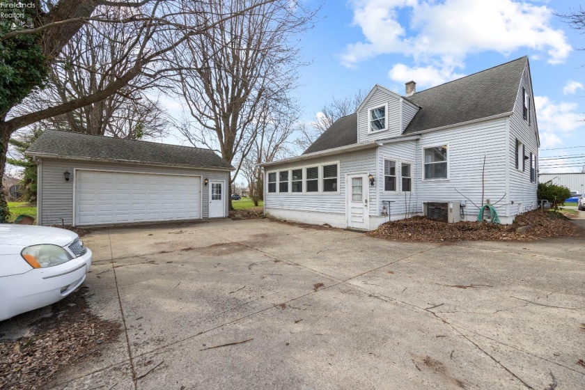 1009 5th Street, Fremont, 43420, 3 Bedrooms Bedrooms, ,1 BathroomBathrooms,Residential,For Sale,5th,20260925