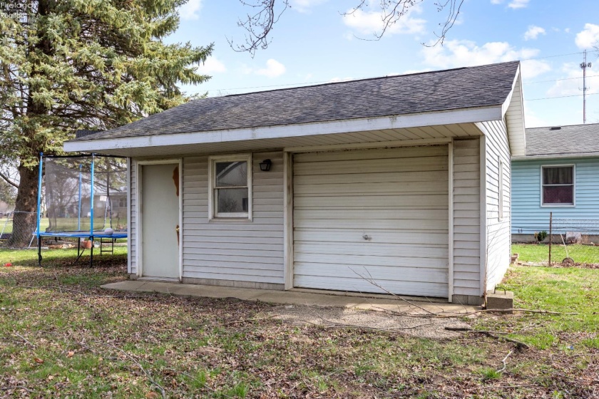 1009 5th Street, Fremont, 43420, 3 Bedrooms Bedrooms, ,1 BathroomBathrooms,Residential,For Sale,5th,20260925