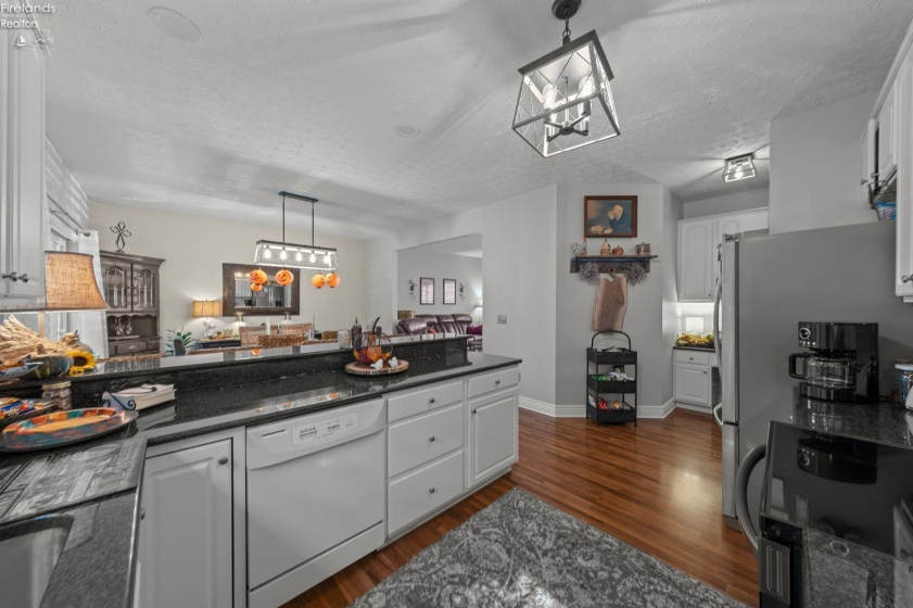 3953 Hilltop Drive, Vermilion, 44089, 2 Bedrooms Bedrooms, ,2 BathroomsBathrooms,Residential,For Sale,Hilltop,20260935