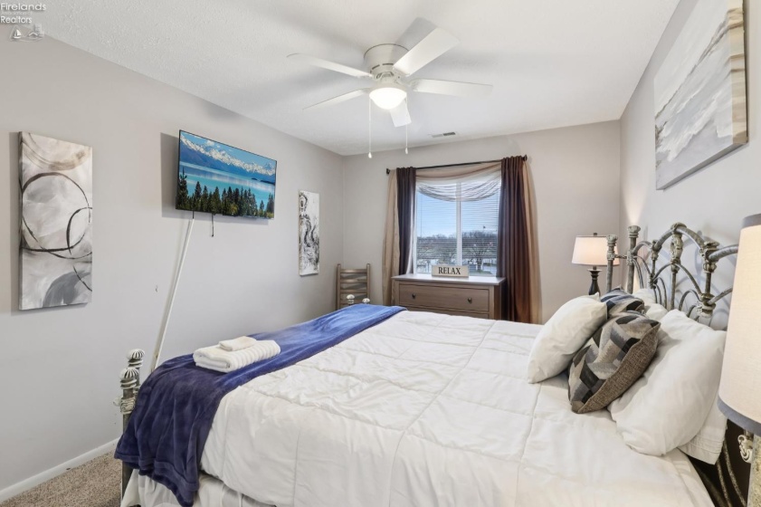 352 Main Street, Huron, 44839, 2 Bedrooms Bedrooms, ,1 BathroomBathrooms,Residential,For Sale,Main,20261062