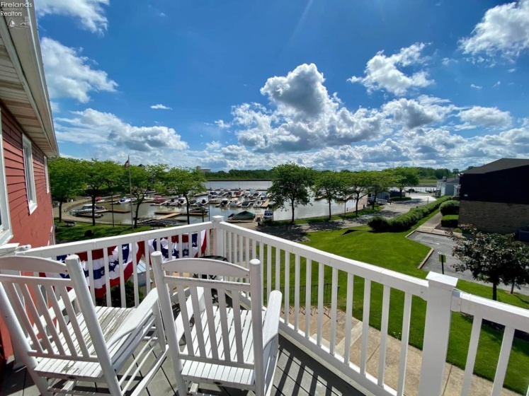 352 Main Street, Huron, 44839, 2 Bedrooms Bedrooms, ,1 BathroomBathrooms,Residential,For Sale,Main,20261062