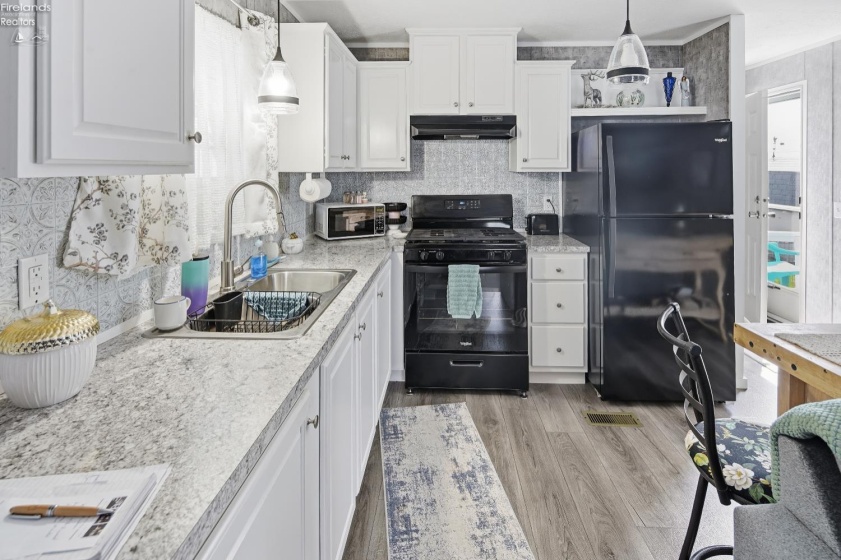 1451 Oak Harbor Rd #32A, Fremont, 43420, 1 Bedroom Bedrooms, ,1 BathroomBathrooms,Residential,For Sale,Oak Harbor Rd #32A,20261111