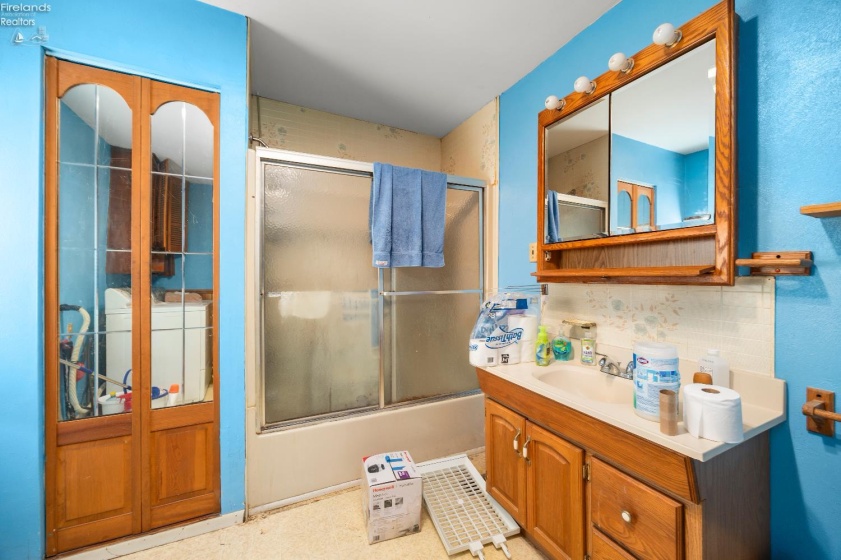 14307 Darrow Road, Vermilion, 44089, 4 Bedrooms Bedrooms, ,1 BathroomBathrooms,Residential,For Sale,Darrow,20261010