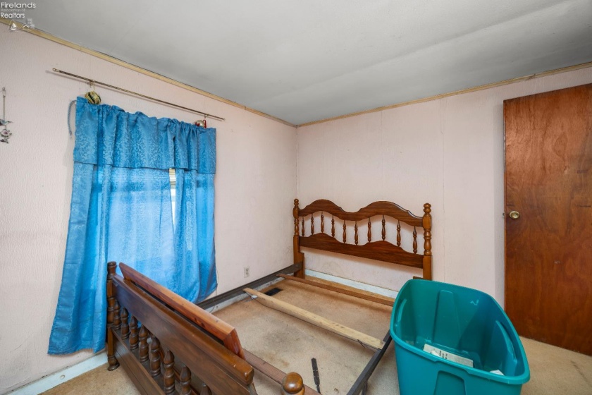 14307 Darrow Road, Vermilion, 44089, 4 Bedrooms Bedrooms, ,1 BathroomBathrooms,Residential,For Sale,Darrow,20261010