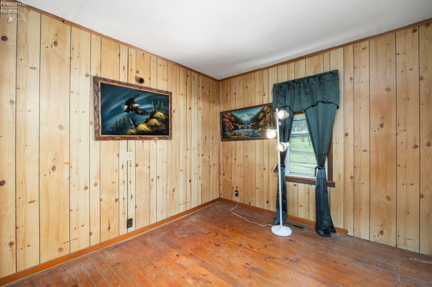 14307 Darrow Road, Vermilion, 44089, 4 Bedrooms Bedrooms, ,1 BathroomBathrooms,Residential,For Sale,Darrow,20261010