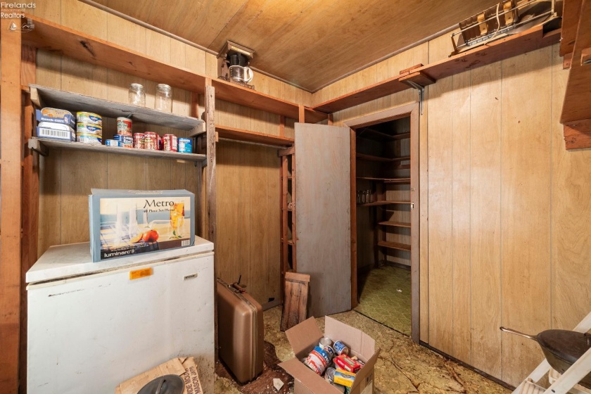 14307 Darrow Road, Vermilion, 44089, 4 Bedrooms Bedrooms, ,1 BathroomBathrooms,Residential,For Sale,Darrow,20261010