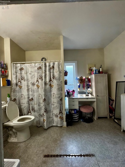 1203 Monroe Street, Sandusky, 44870, 4 Bedrooms Bedrooms, ,1 BathroomBathrooms,Residential,For Sale,Monroe,20261120