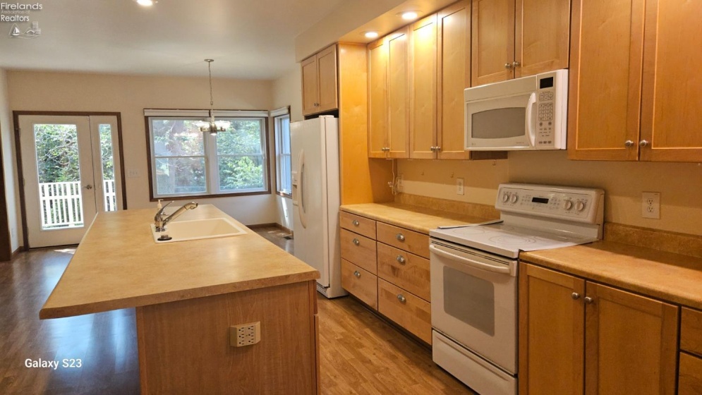 401 Rockport Drive, Lakeside, 43440, 4 Bedrooms Bedrooms, ,5 BathroomsBathrooms,Residential,For Sale,Rockport,20261121