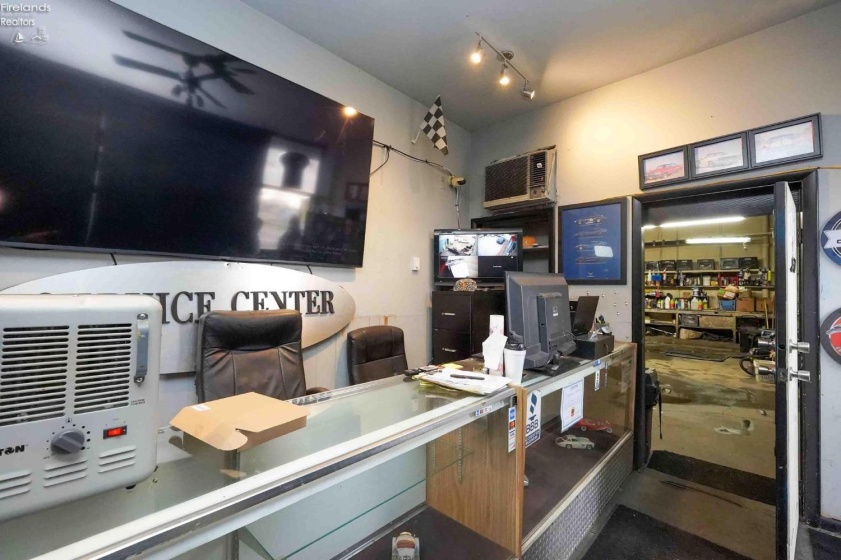 1001 Cleveland Road, Sandusky, 44870, ,Commercial,For Sale,Cleveland,20261124