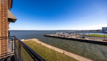 401 Shoreline Drive, Sandusky, 44870, 2 Bedrooms Bedrooms, ,2 BathroomsBathrooms,Residential,For Sale,Shoreline,20260877