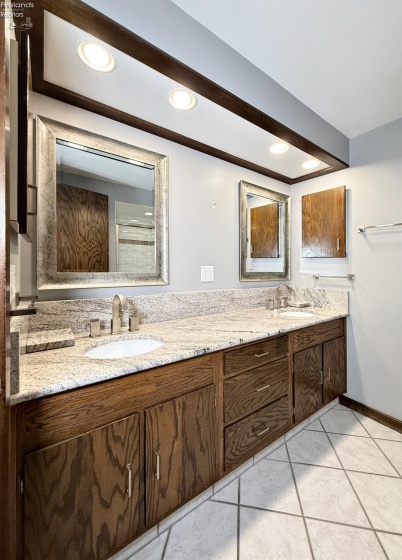 35 Willow Court, Tiffin, 44883, 4 Bedrooms Bedrooms, ,3 BathroomsBathrooms,Residential,For Sale,Willow,20261102