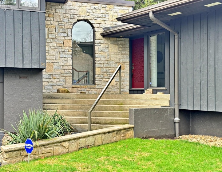 35 Willow Court, Tiffin, 44883, 4 Bedrooms Bedrooms, ,3 BathroomsBathrooms,Residential,For Sale,Willow,20261102