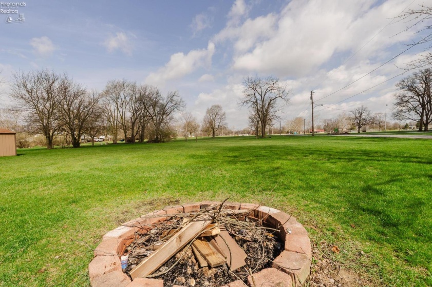 332 Krotzer, Luckey, 43443, 3 Bedrooms Bedrooms, ,1 BathroomBathrooms,Residential,For Sale,Krotzer,20261078