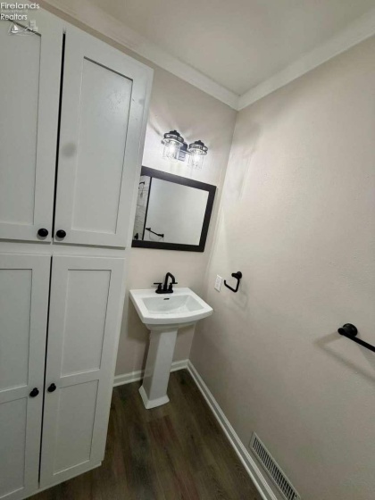 304 Main Street, Genoa, 43430, 3 Bedrooms Bedrooms, ,2 BathroomsBathrooms,Residential,For Sale,Main,20261132