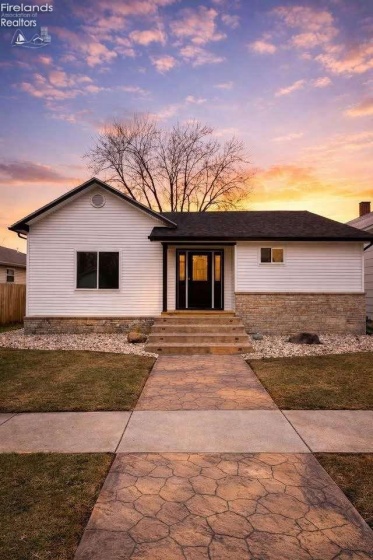 304 Main Street, Genoa, 43430, 3 Bedrooms Bedrooms, ,2 BathroomsBathrooms,Residential,For Sale,Main,20261132