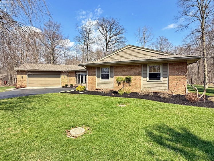 2945 State Route 18, Tiffin, 44883, 3 Bedrooms Bedrooms, ,2 BathroomsBathrooms,Residential,For Sale,State Route 18,20261101