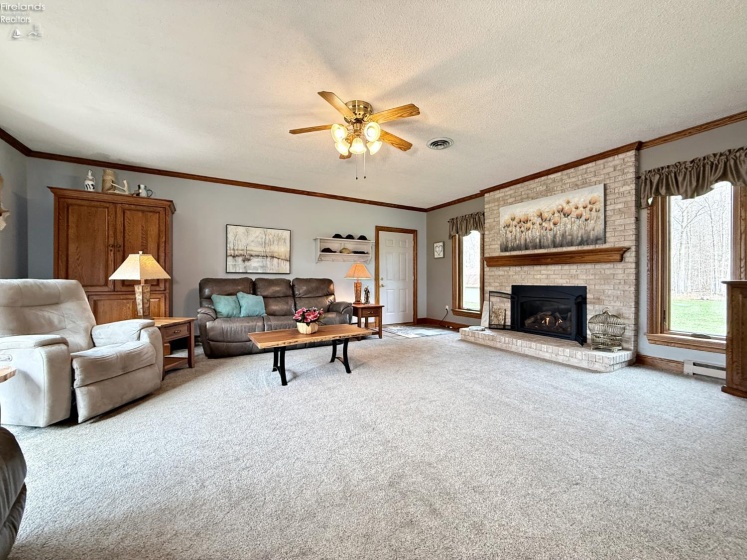 2945 State Route 18, Tiffin, 44883, 3 Bedrooms Bedrooms, ,2 BathroomsBathrooms,Residential,For Sale,State Route 18,20261101