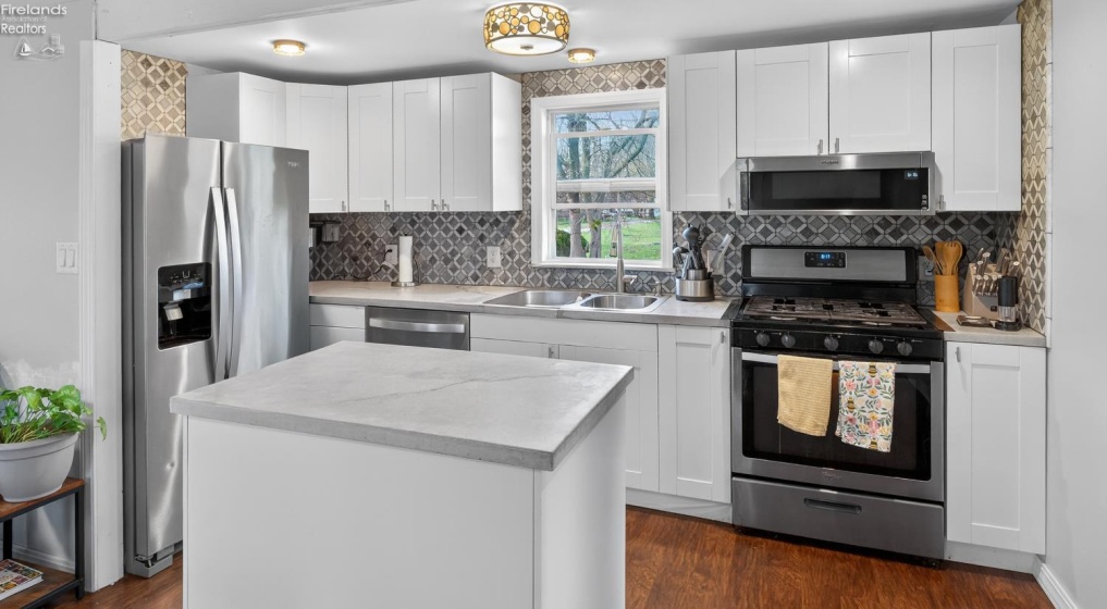 224 Linwood Avenue, Sandusky, 44870, 2 Bedrooms Bedrooms, ,1 BathroomBathrooms,Residential,For Sale,Linwood,20261083