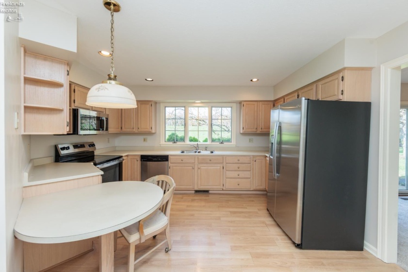 1418 Julianne Circle, Sandusky, 44870, 3 Bedrooms Bedrooms, ,2 BathroomsBathrooms,Residential,For Sale,Julianne,20261136