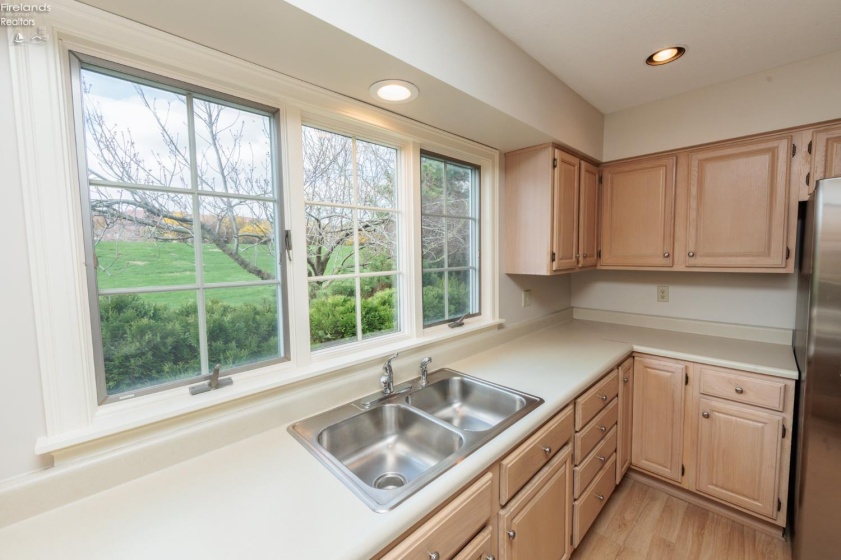 1418 Julianne Circle, Sandusky, 44870, 3 Bedrooms Bedrooms, ,2 BathroomsBathrooms,Residential,For Sale,Julianne,20261136