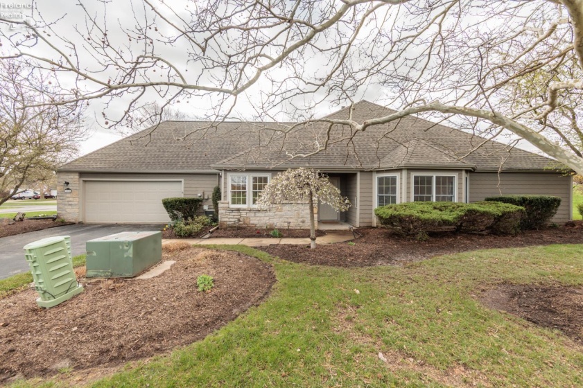 1418 Julianne Circle, Sandusky, 44870, 3 Bedrooms Bedrooms, ,2 BathroomsBathrooms,Residential,For Sale,Julianne,20261136