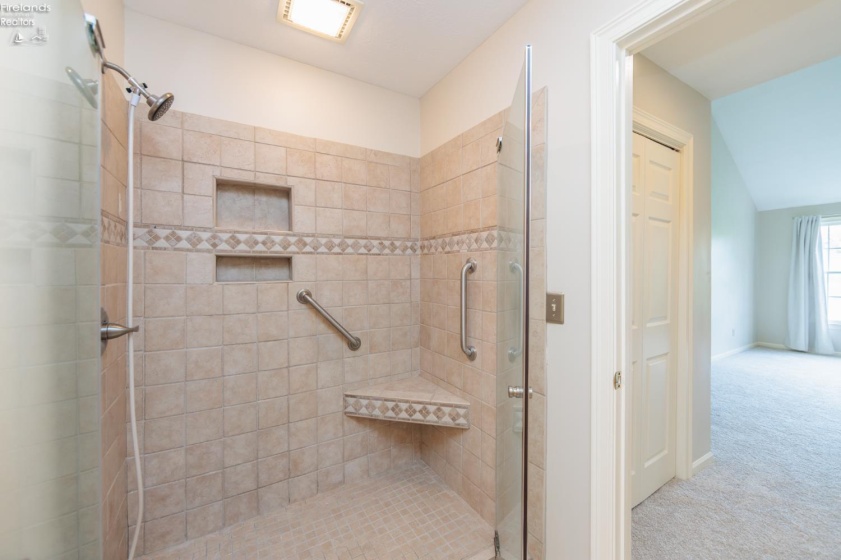 1418 Julianne Circle, Sandusky, 44870, 3 Bedrooms Bedrooms, ,2 BathroomsBathrooms,Residential,For Sale,Julianne,20261136