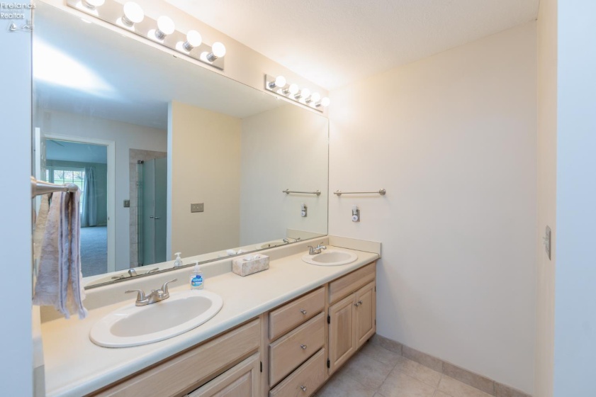 1418 Julianne Circle, Sandusky, 44870, 3 Bedrooms Bedrooms, ,2 BathroomsBathrooms,Residential,For Sale,Julianne,20261136