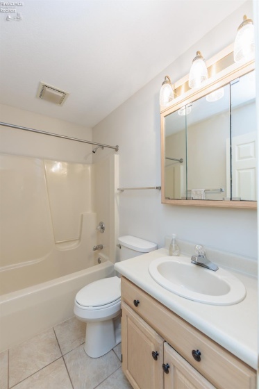 1418 Julianne Circle, Sandusky, 44870, 3 Bedrooms Bedrooms, ,2 BathroomsBathrooms,Residential,For Sale,Julianne,20261136