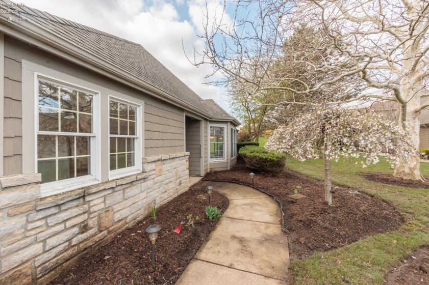 1418 Julianne Circle, Sandusky, 44870, 3 Bedrooms Bedrooms, ,2 BathroomsBathrooms,Residential,For Sale,Julianne,20261136