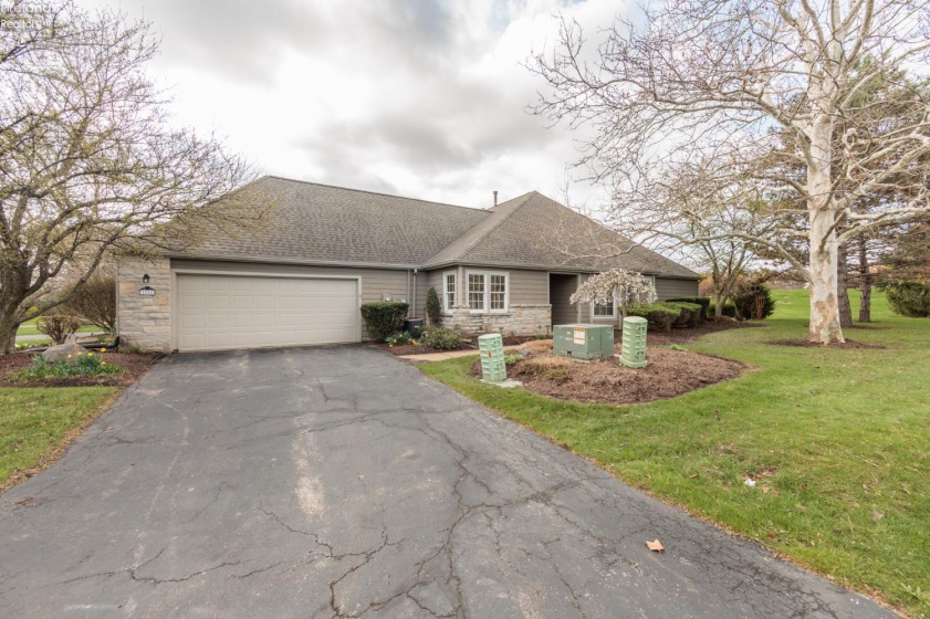 1418 Julianne Circle, Sandusky, 44870, 3 Bedrooms Bedrooms, ,2 BathroomsBathrooms,Residential,For Sale,Julianne,20261136