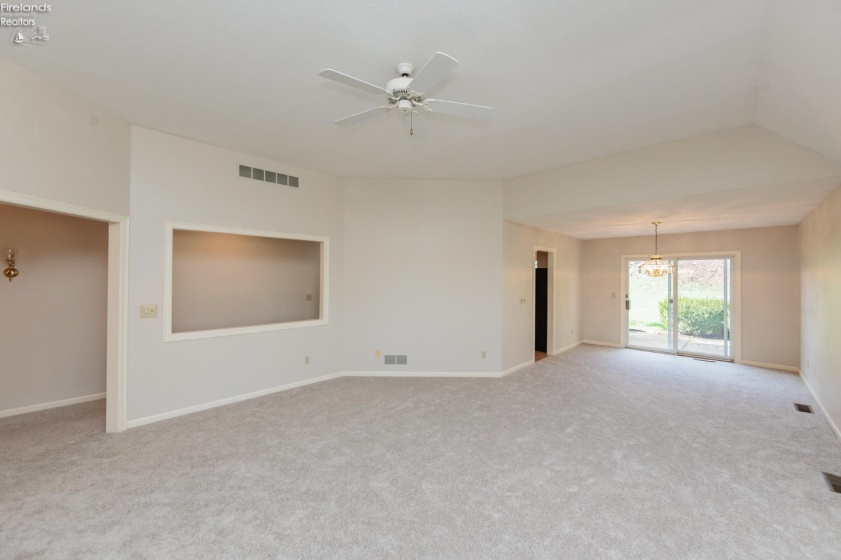 1418 Julianne Circle, Sandusky, 44870, 3 Bedrooms Bedrooms, ,2 BathroomsBathrooms,Residential,For Sale,Julianne,20261136