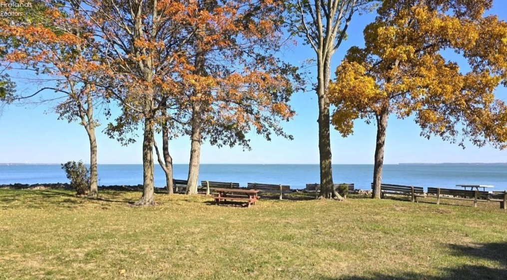 3575 Catawba Road, Port Clinton, 43452, 2 Bedrooms Bedrooms, ,1 BathroomBathrooms,Residential,For Sale,Catawba,20261144