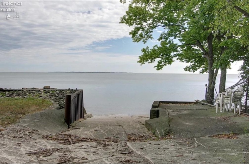 3575 Catawba Road, Port Clinton, 43452, 2 Bedrooms Bedrooms, ,1 BathroomBathrooms,Residential,For Sale,Catawba,20261144